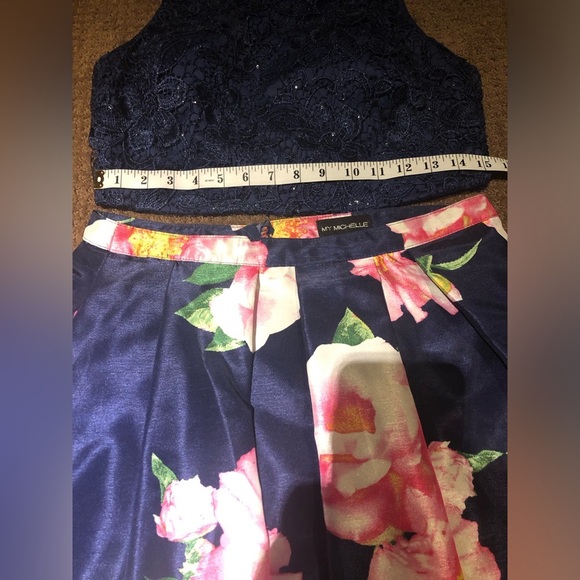 My Michelle Two-Piece Formal Floral Dress Set! - Picture 6 of 10